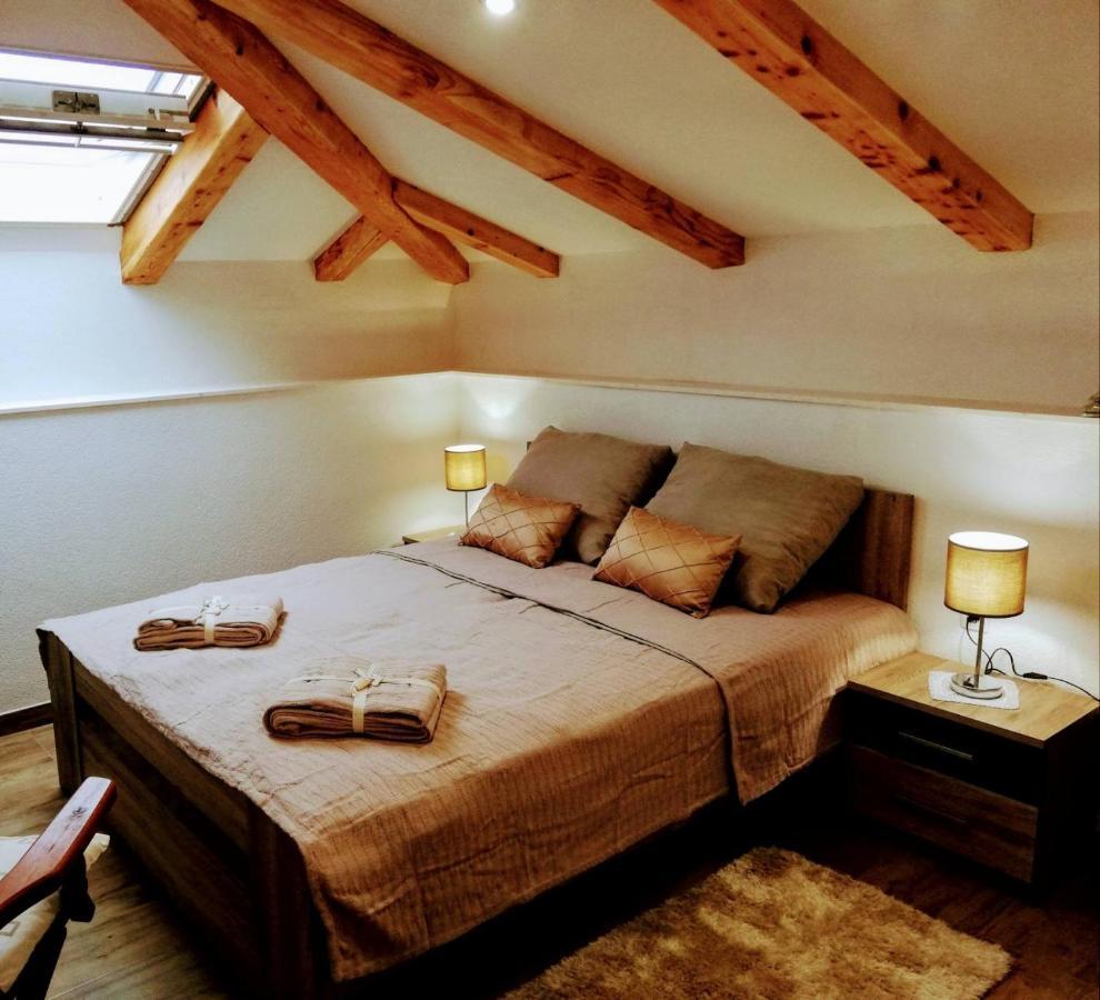 라브 Lux Attic Old Town Rab 아파트 외부 사진